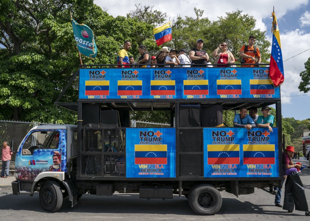 Venezuela-no-more-Trump-protest-truck.jpg