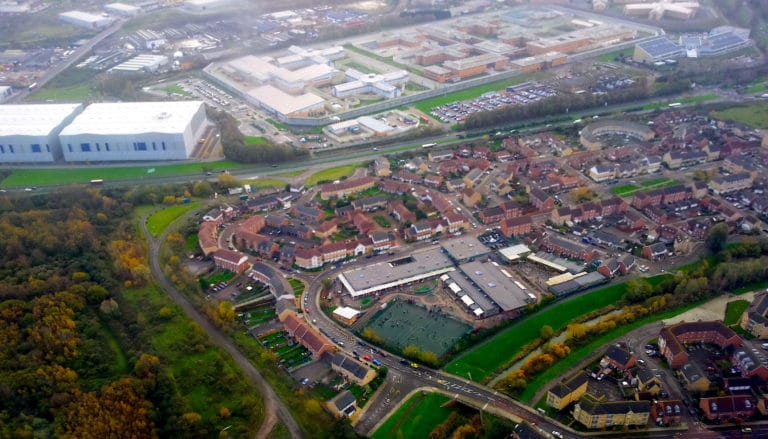 London_Thamesmead_West_-_Belmarsh_Prison_aerial_view-768x439.jpg
