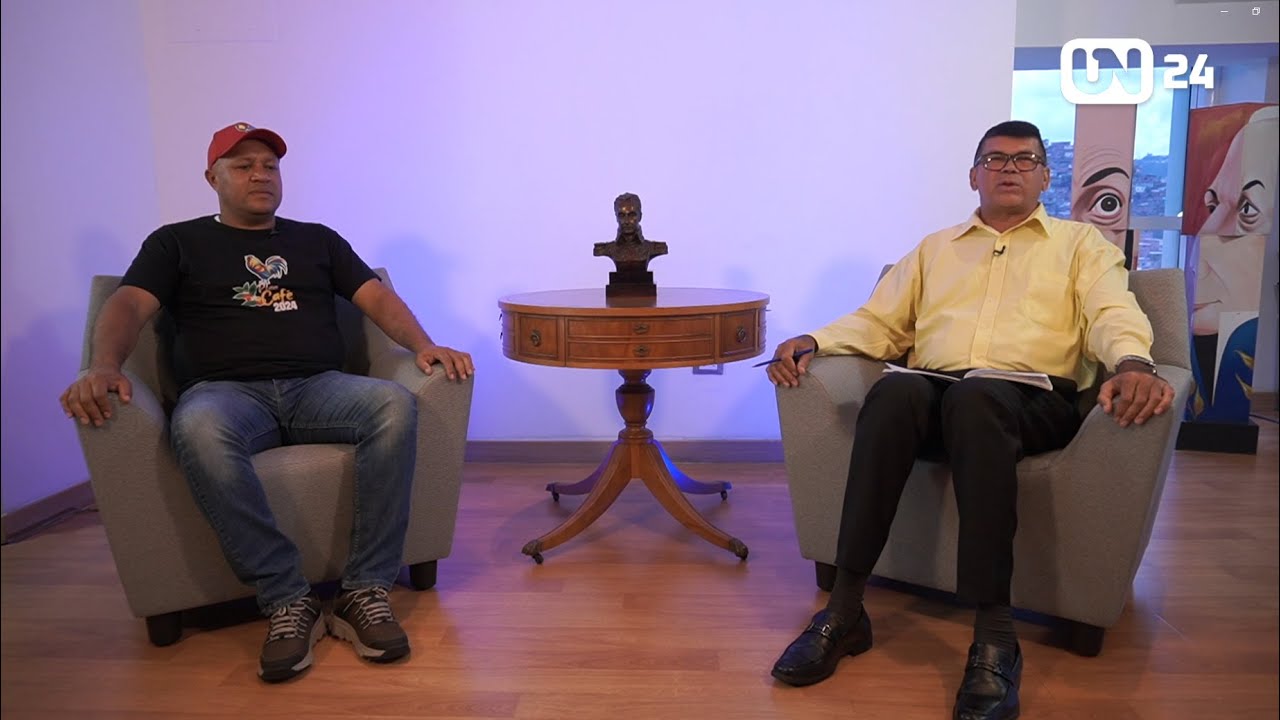 Entrevista con el Ministro de Comunas Ángel Prado