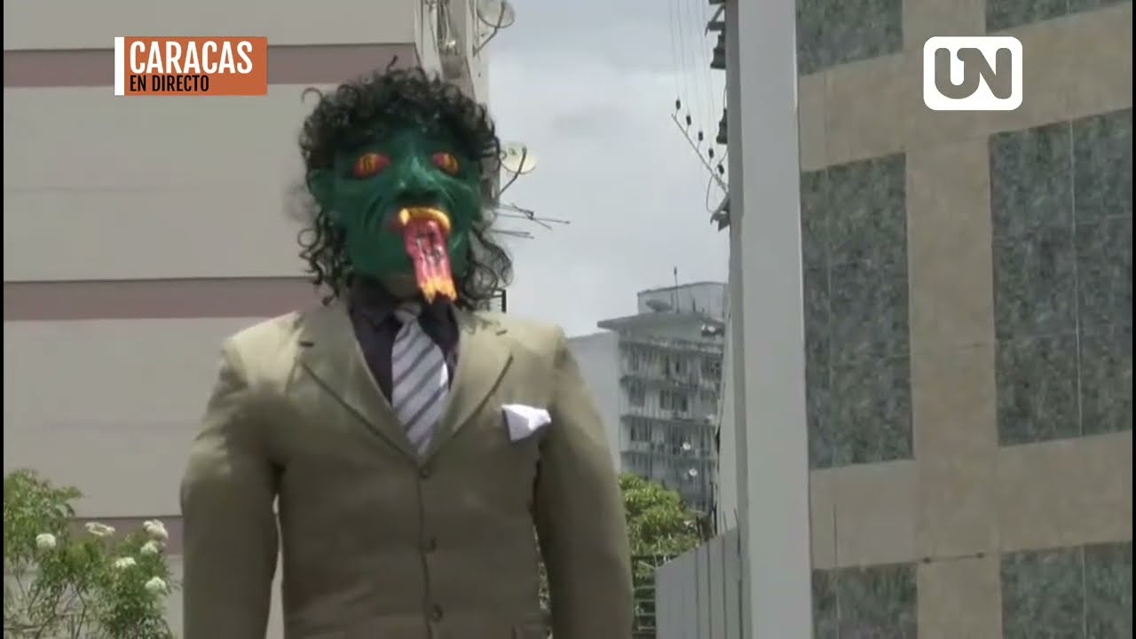 Quema de Judas tradición en el Boulevar César Regifo