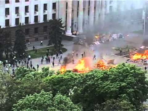 люди на крыше Дом профсоюзов Одесса