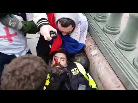 GILETS JAUNES PARIS: Spox Jerome Rodrigues is Hit in the Eye by Police Grenade