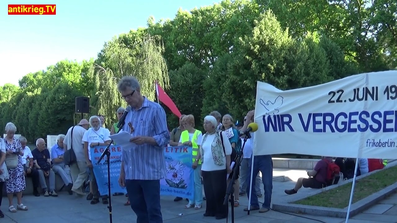 22. Juni 1941 - Wir vergessen nicht! Sowjetisches Ehrenmal Berlin - Heiner Bücker, Coop Antiwar Cafe