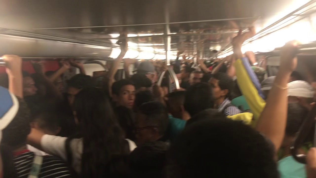 December 11, 2019. 2:32pm. Arriving at Plaza Venezuela station, one of the busiest in Line 1.