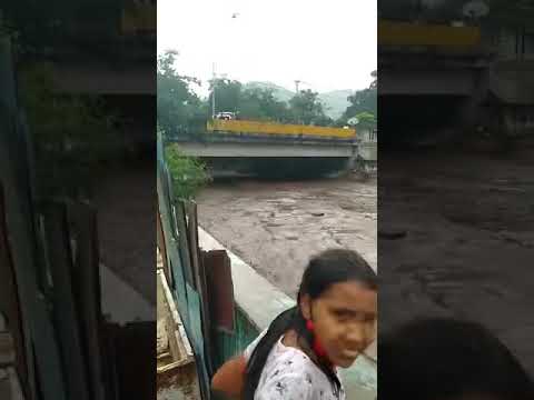 Río el Limón desbordado hoy