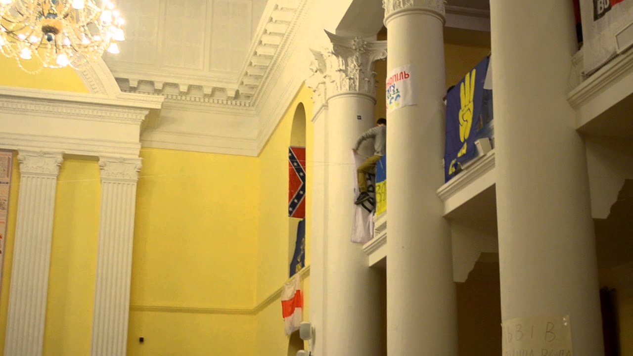 Крестик оденьте!