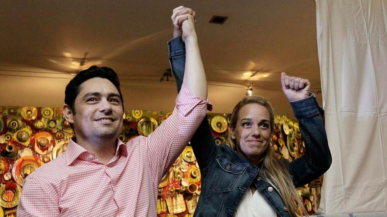 Venezuela-Politica-Nicolas_Maduro-Oposicion_venezolana-Oposicion_politica-Movimientos_sociales-Protestas_sociales-Enfoques_78502301_162438_1706x960