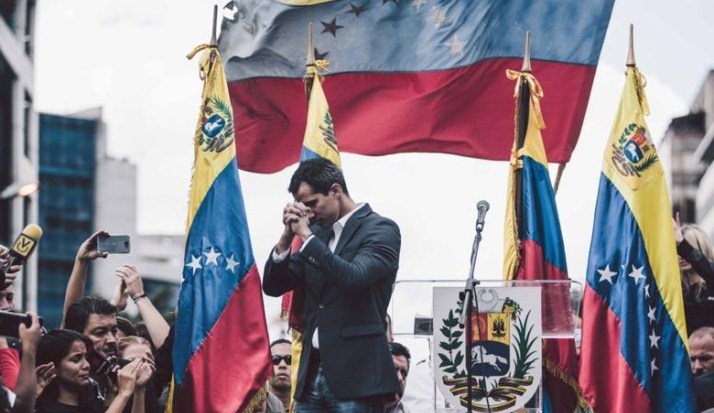 guaido-praying