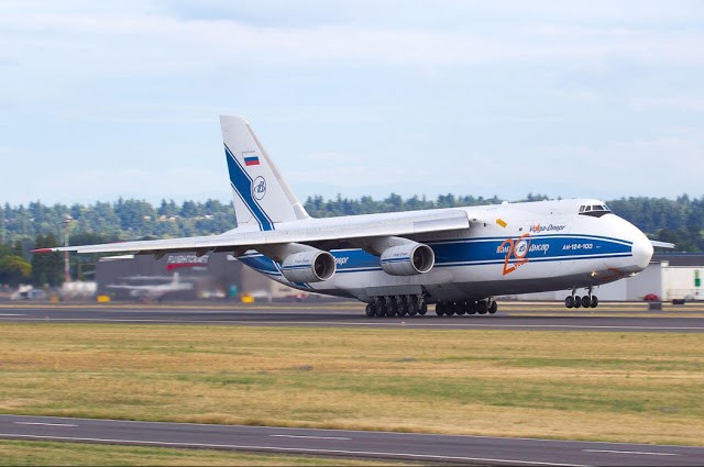 1280px-volga-dnepr_antonov_124-100-e1476854786573-1050x698