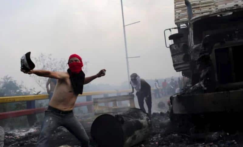 Screenshot at 15-13-54