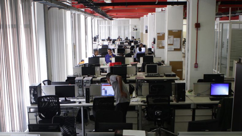 5c9e012808f3d9da1f8b4567