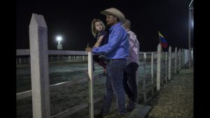 Venezuela_Wedding_Amid_Crisis_22059_14837418_ver1.0_640_360