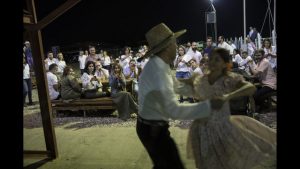 Venezuela_Wedding_Amid_Crisis_94481_14837419_ver1.0_640_360
