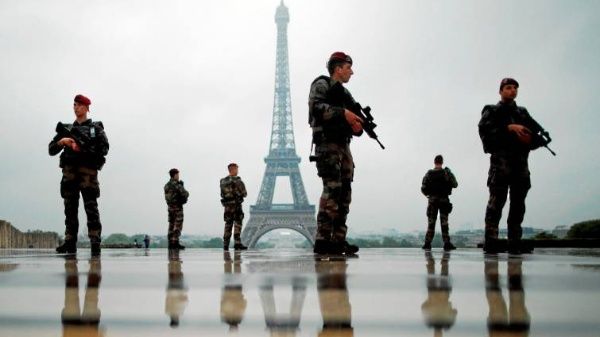 francis_militares_chalecos_amarillos.jpg_1718483347