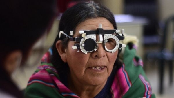 over_700x000_bolivians_have_accessed_to_free_optometry.jpg_1718483346