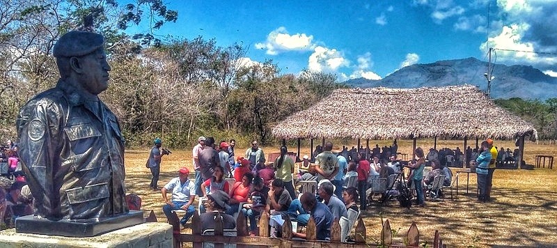 2019-04-26-chacc81vez-y-lo-comunal-para-construir-el-socialismo-01