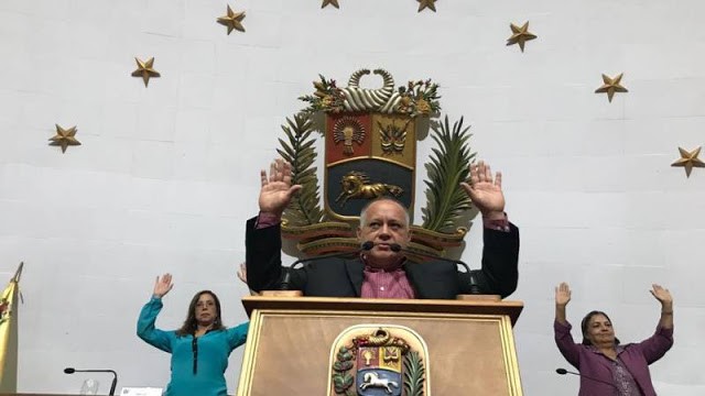 D3MY1dmX4AEtPZK.jpglarge