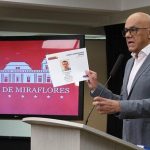 D42y-yrX4AAn1v--768x512