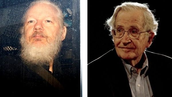 chomsky_assange.jpg_1718483346