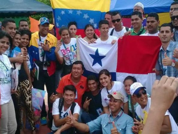 estudiantes_latinoamericanos1541778391-1-1320x990