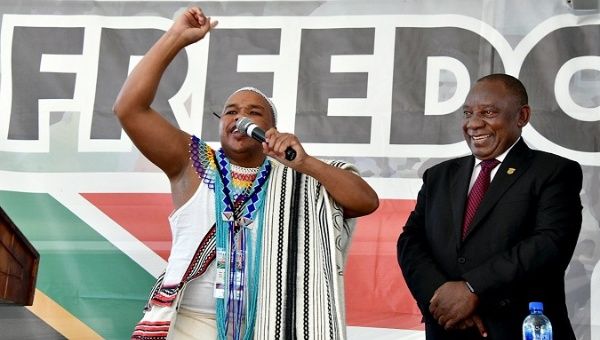 president_cyril_ramaphosa_xrx_watches_a_traditional_healer_at_the_freedom_day_national_commemoration_in_makhandax_south_africax_april_27_2019_.jpg_1718483346