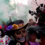 women_mexico_day_of_dead