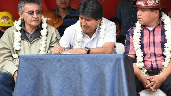 eco_8-9_f1_evo_firma_freddy_zarco.jpg_1718483346