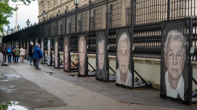 5cf413e3fc7e9335378b457f