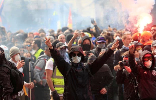 5cfb86cae9180f8e4f8b4568-620x400