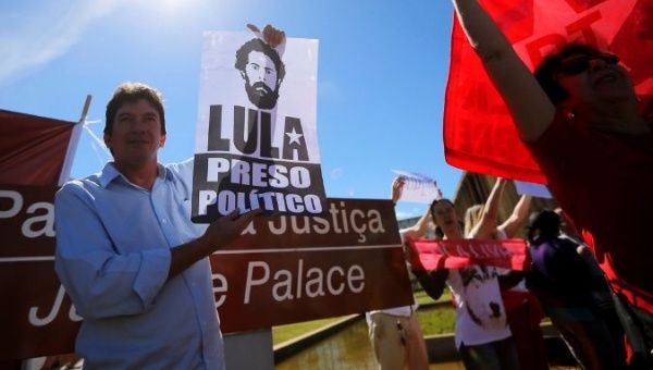 a_protest_against_the_brazilxs_justice_minister_sergio_moro_in_front_the_justice_ministry_headquarters_in_brasiliax_brazil_june_10x_2019_.jpg_1718483346