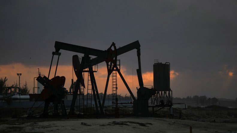 5d1f0d48fc7e93626d8b4597