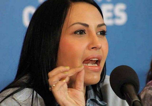 Delsa-Solorzano-768x535