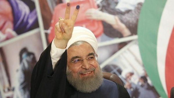 hassan_rouhani_registering_at_the_2017_iranian_presidential_election_04.jpg_1718483346