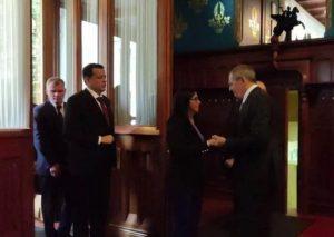 Screenshot at 23-19-54