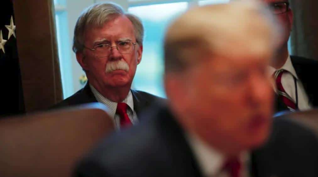 Screenshot at 23-35-04