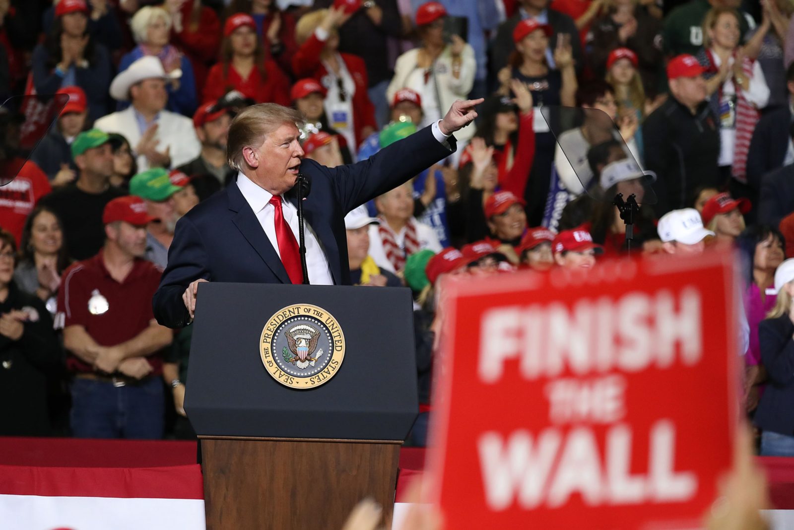 donald-trump-white-supremacy-wall-immigration-latin-americans