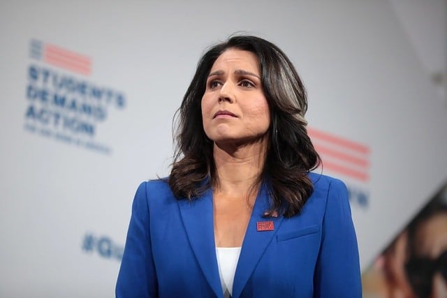 Tulsi_Gabbard_Debate_Stage_c5853