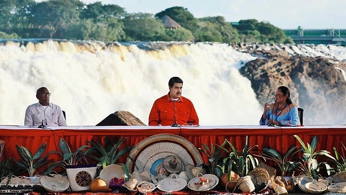 EIQKmAIXkAAYtLJ-680x383