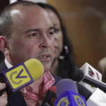 Screenshot at 00-32-11