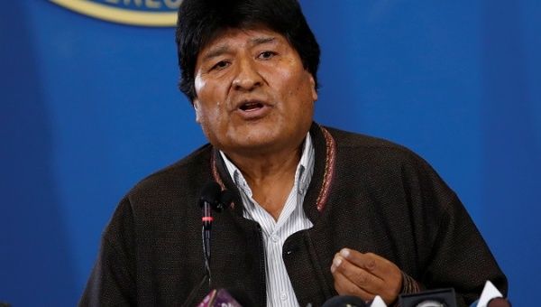 president_evo_morales_addresses_the_media_in_the_bolivian_air_force_terminalx_el_altox_boliviax_nov__9x_2019_.jpg_1718483346