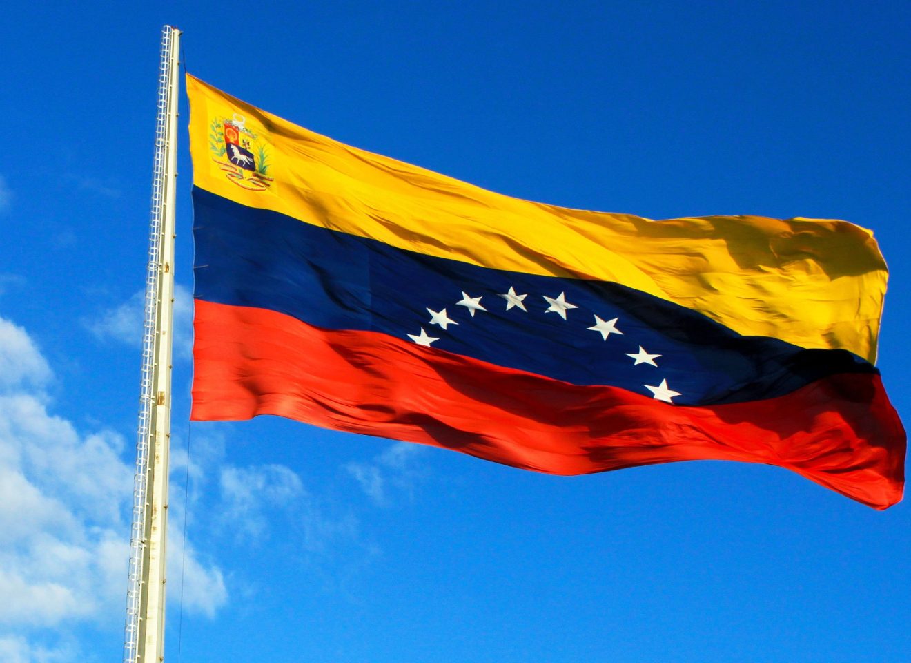 Bandera-de-Venezuela-1320x960-1