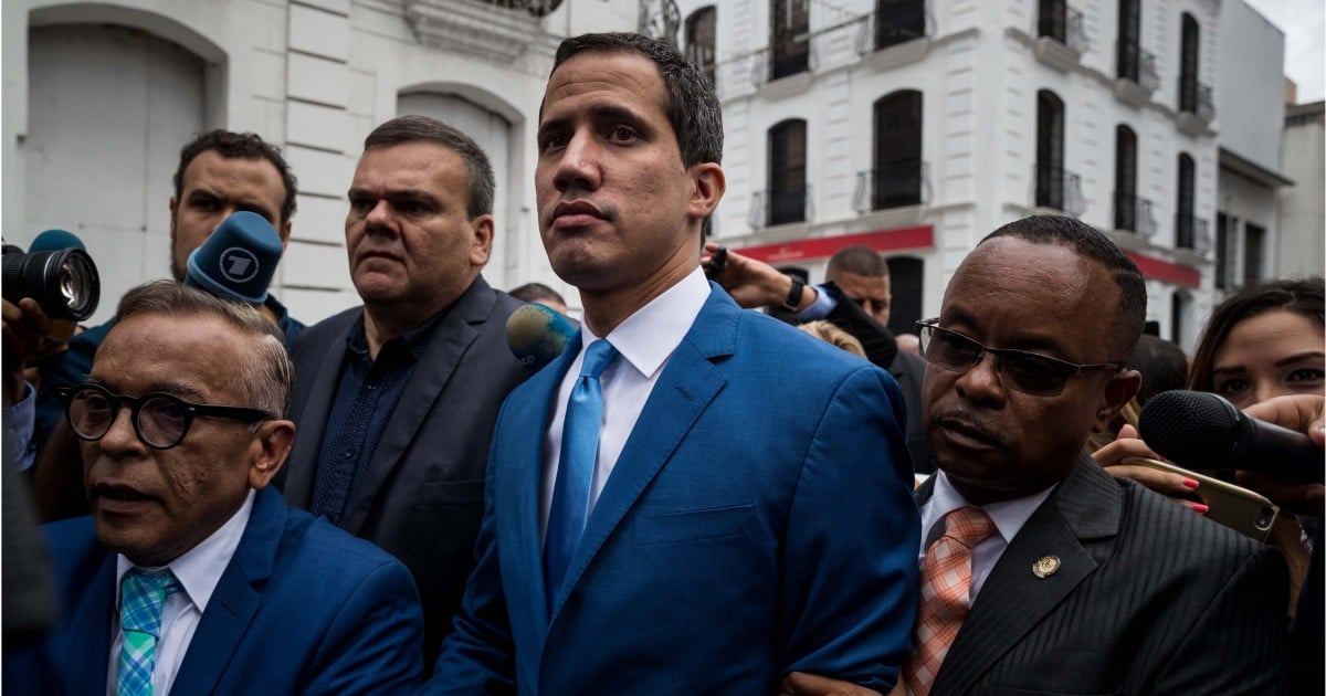 guaido-no-tenia-los-votos-estaba-preocupado-y-por-eso-monto-el-show-dijo-espana