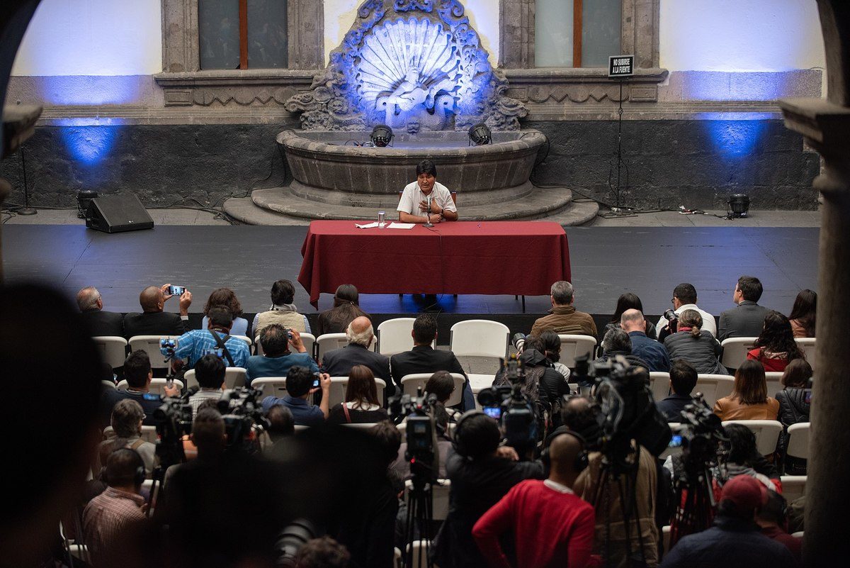 1920px-Conferencia_de_Prensa_de_Evo_Morales_en_el_Museo_de_la_Ciudad_de_México_3