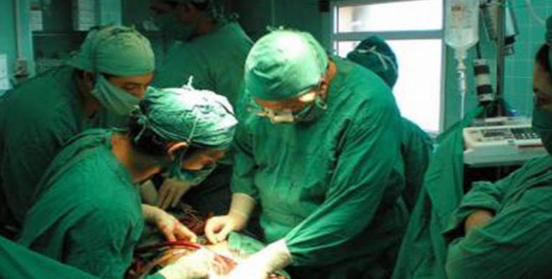 5023-cirugia-salud-cuba