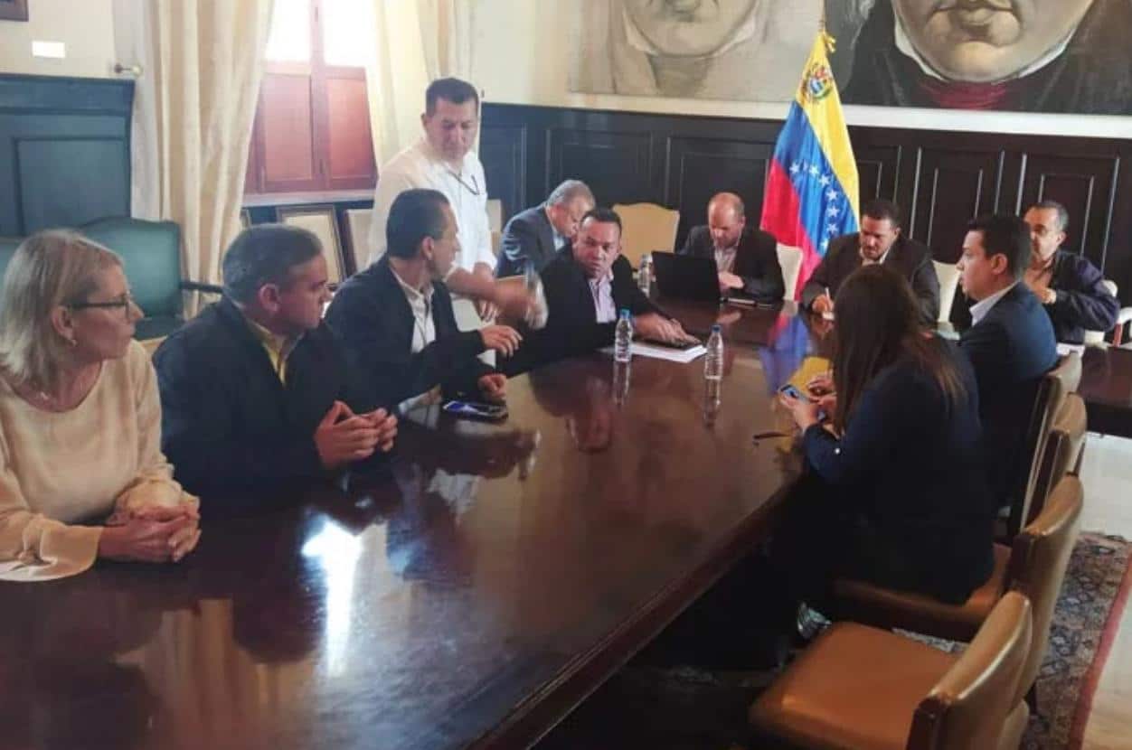 Screenshot at 22-41-19