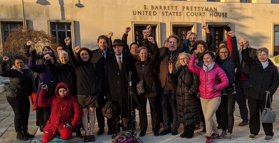 eqxzfoax0aae-fj-e1581890121568