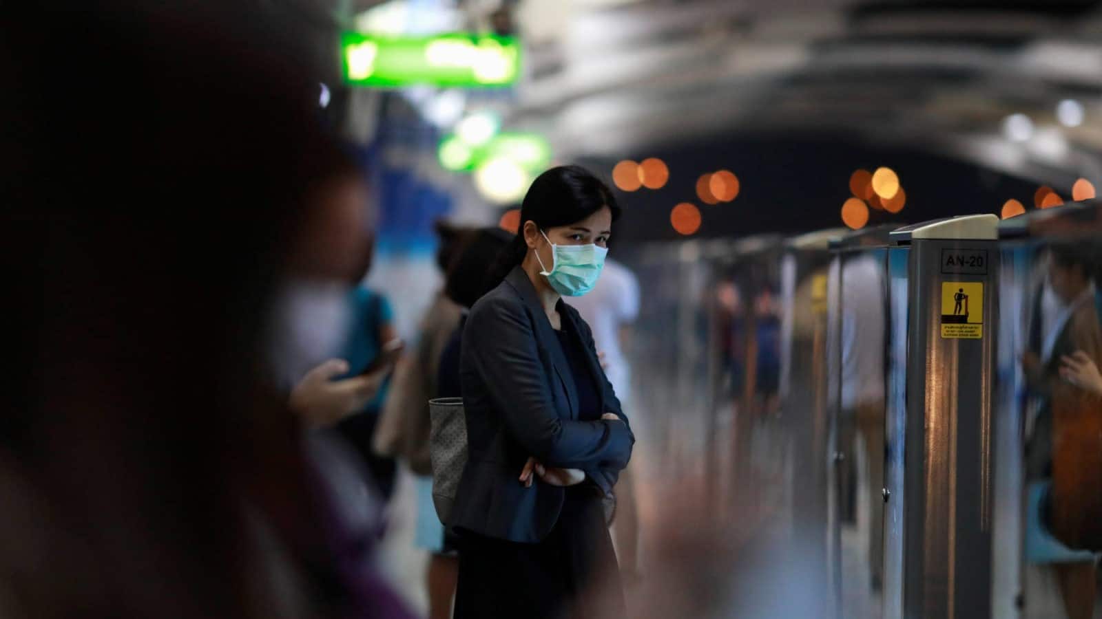 https___s3-ap-northeast-1.amazonaws.com_psh-ex-ftnikkei-3937bb4_images_3_1_8_8_24878813-1-eng-GB_trim bangkok mask