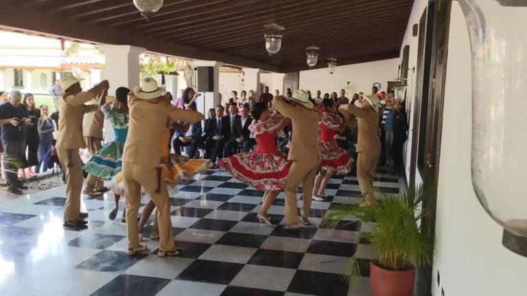 Venezuela Held a Cultural Event in Solidarity With the People of China