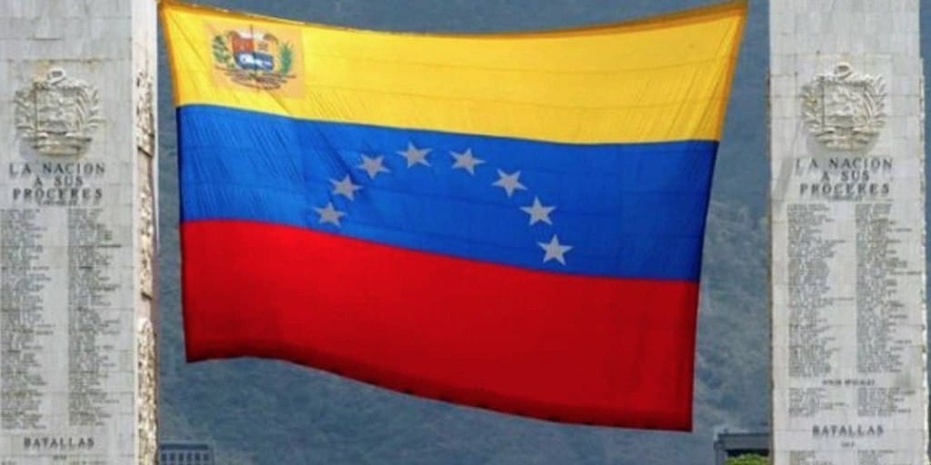 photo5044403029062821992