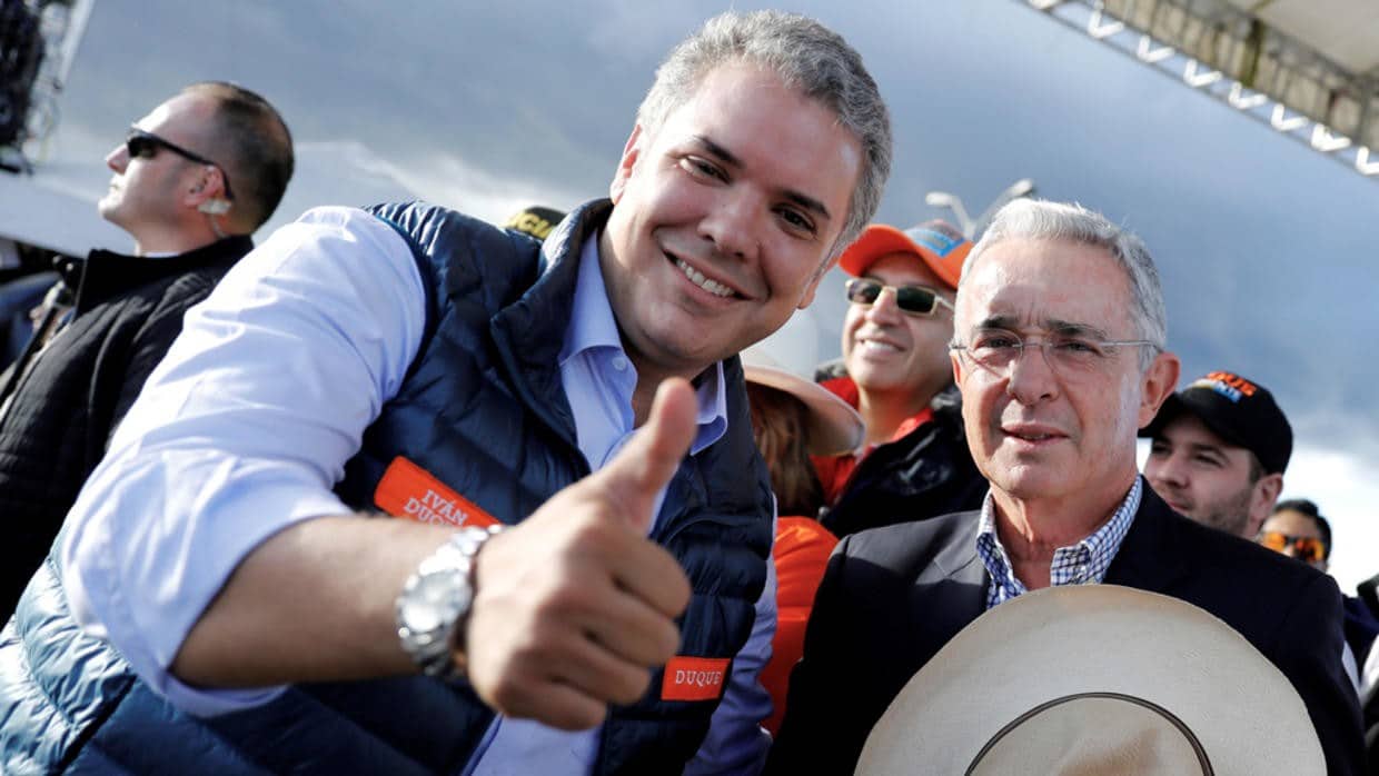 w1240-p16x9-duque-y-uribe